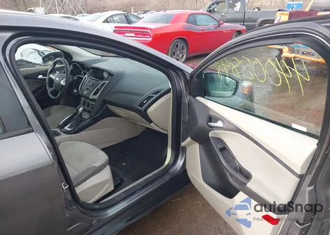 2014 Ford Focus Se from USA, damaged, VIN 1FADP3F28EL136914